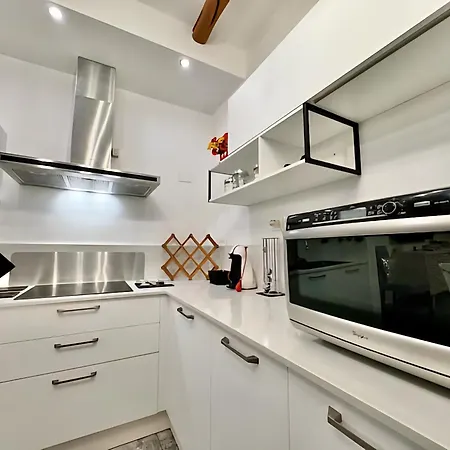 House La Marmora 155 *